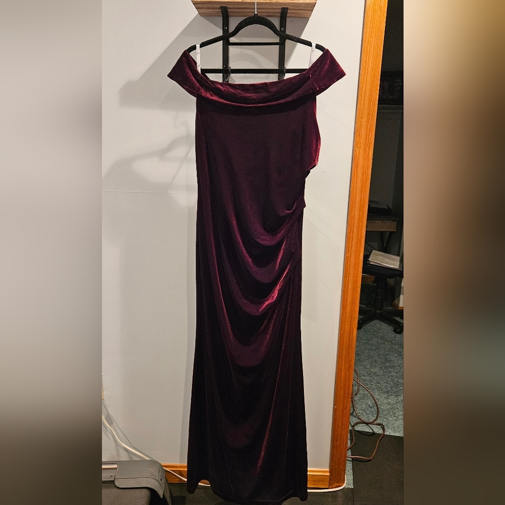 DB studio, merlot, long dress. Bridesmaid